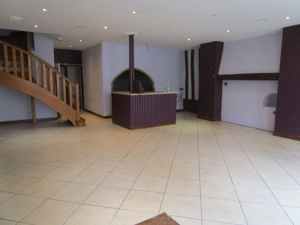 Location Immobilier Professionnel Local commercial Courville-sur-Eure 28190